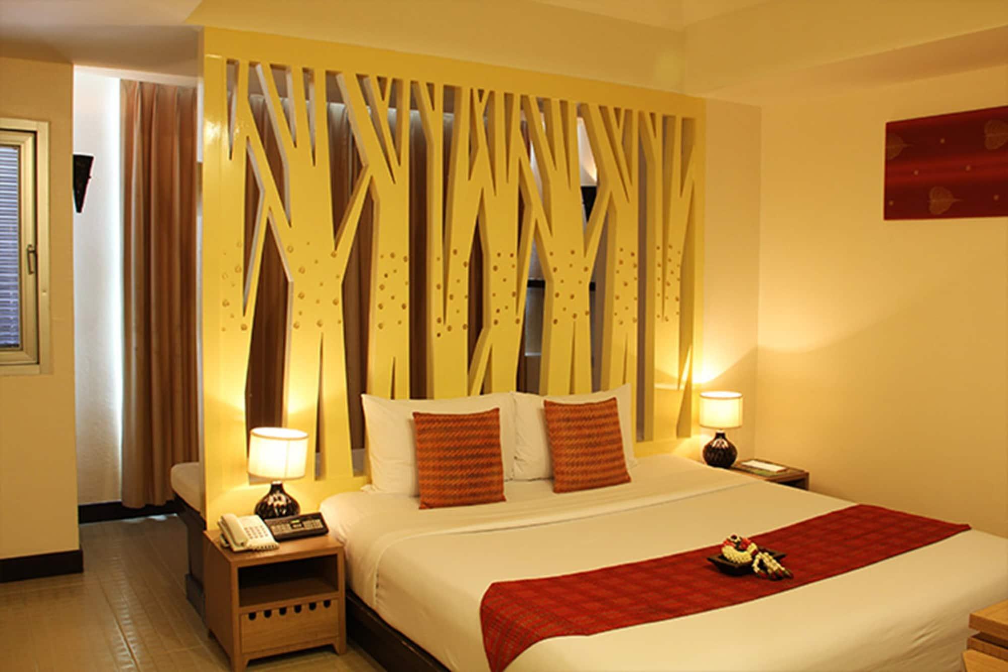 Maninarakorn Hotel Chiang Mai Exterior photo