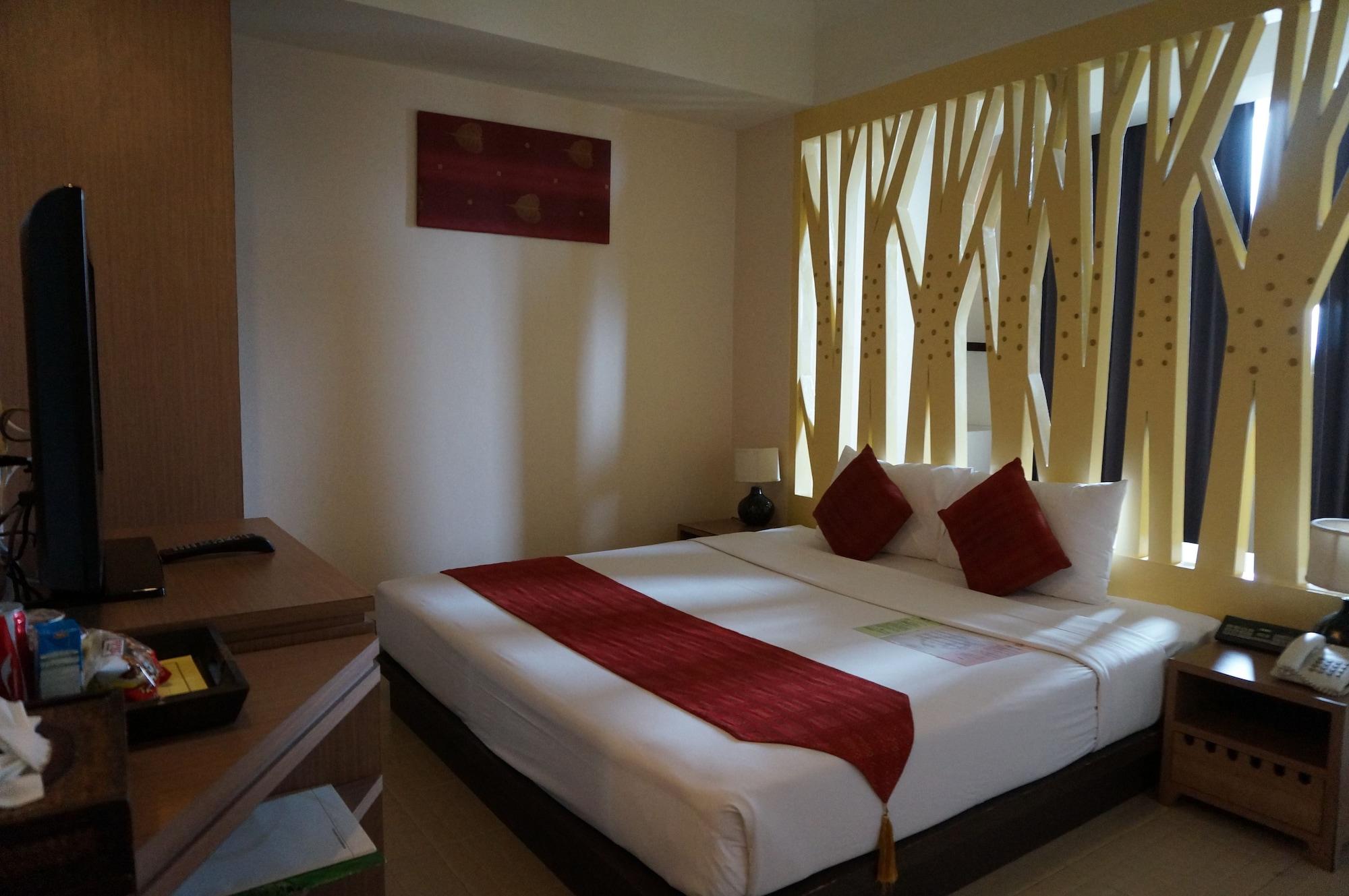 Maninarakorn Hotel Chiang Mai Exterior photo